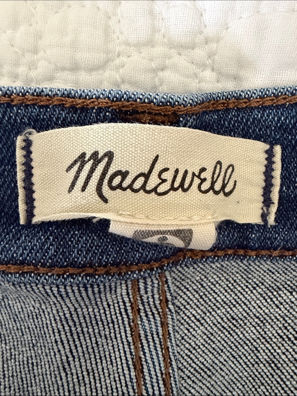 Madewell- 10 Inch High Rise Skinny Jeans- Size 30 - Picture 3 of 6